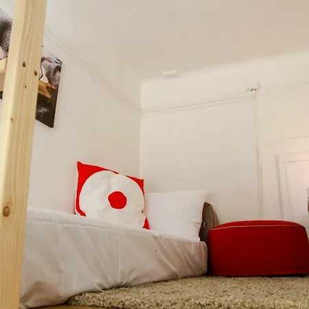 Castelo Sao Jorge-graca -apartments * Лиссабон